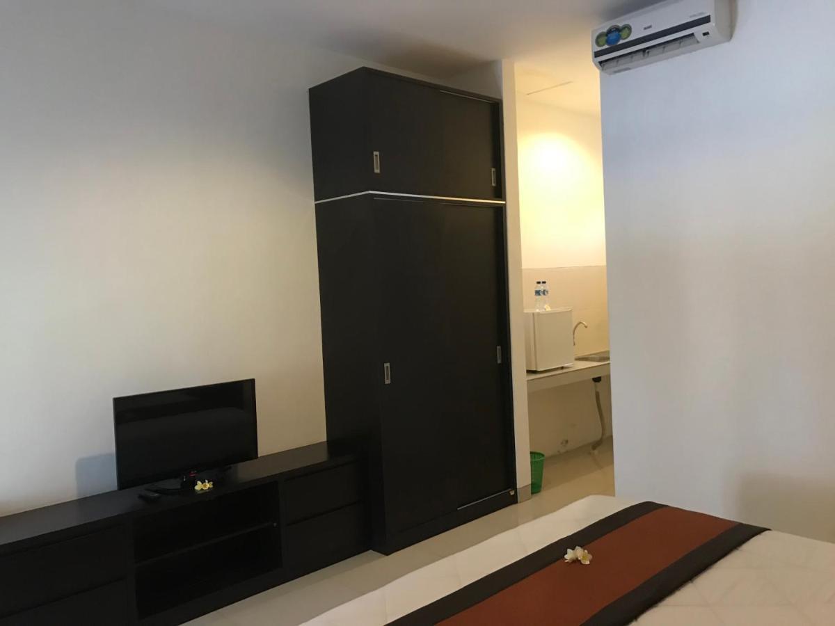 The Celuk Homestay Jimbaran Zewnętrze zdjęcie