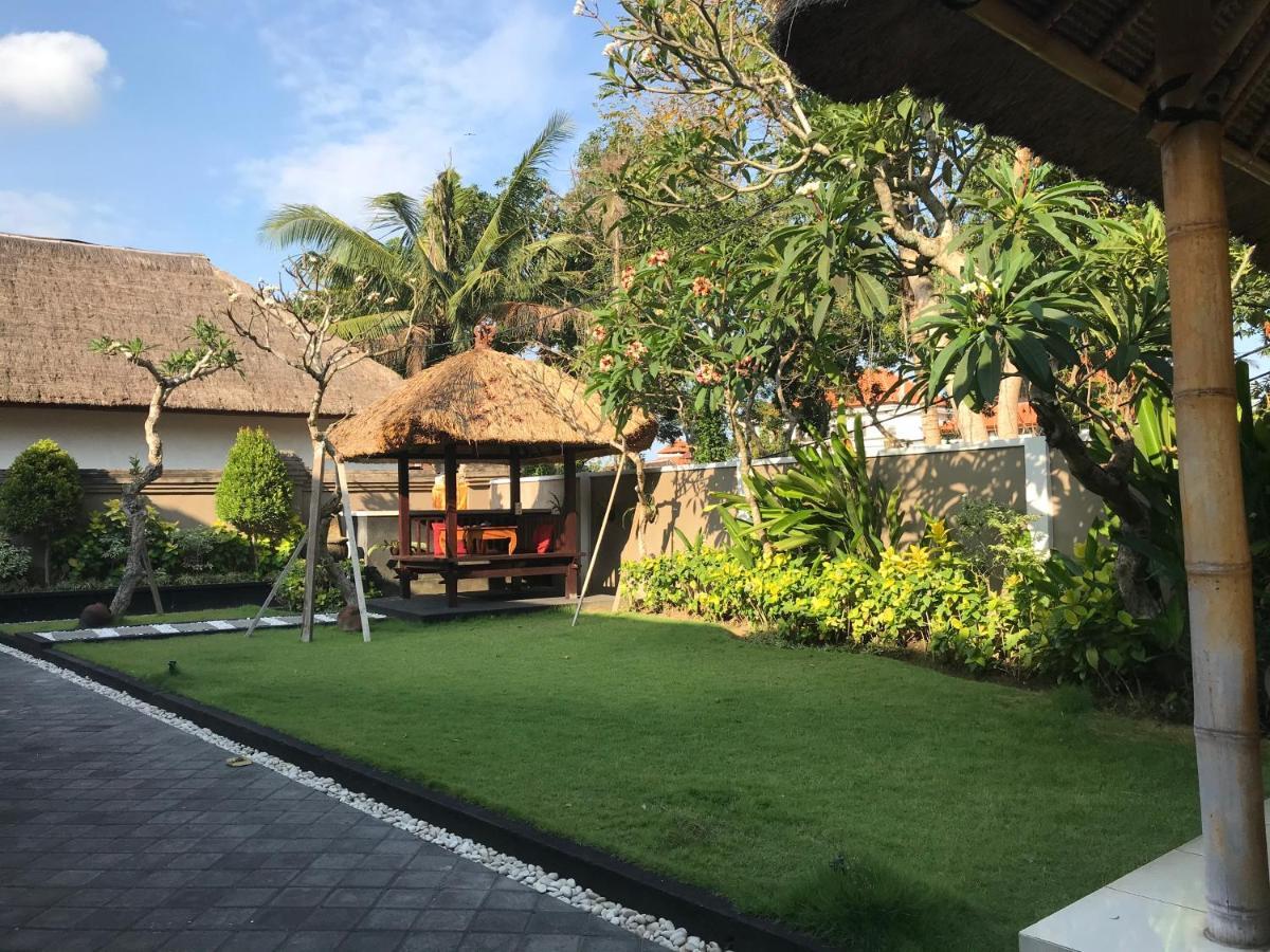 The Celuk Homestay Jimbaran Zewnętrze zdjęcie